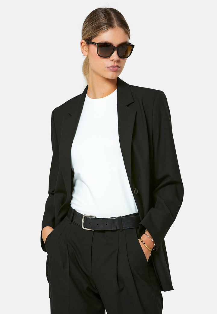 Cassie Black Blazer