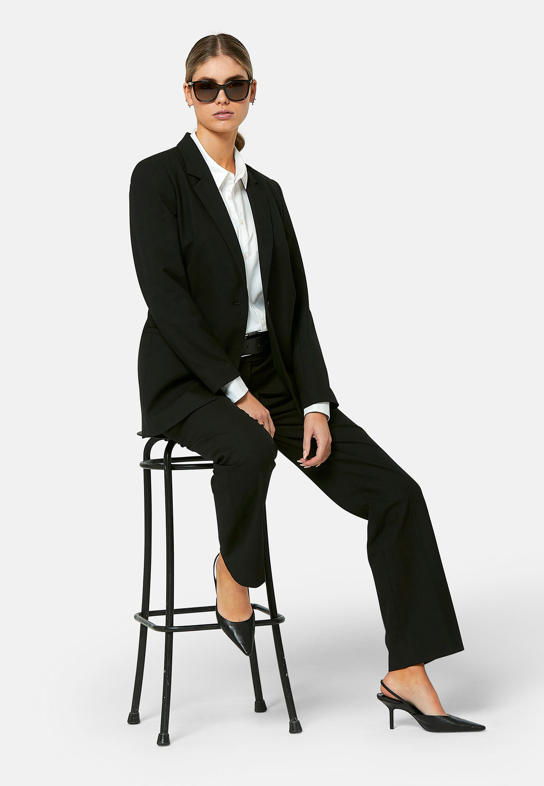 Cassie Black Blazer