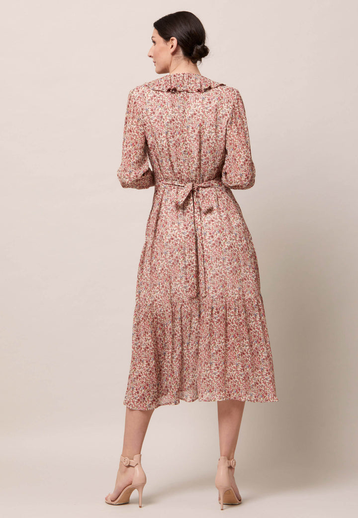 Meet Meredith, our super feminine summer dress. This elegant style features frill collar on a flattering V-neck line. Waist is accentuated with a soft belt around the midriff for a customisable look that cinches the profile.